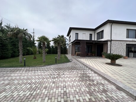 4 otaqlı həyət evi/bağ evi - Türkan q. - 420 m²