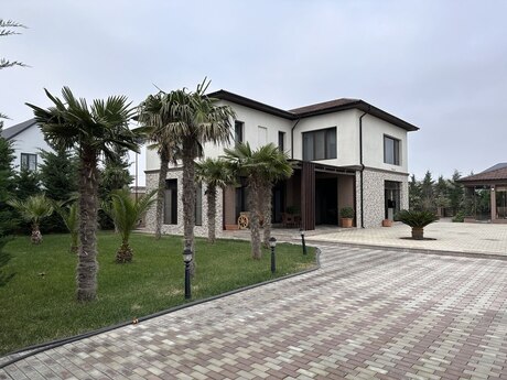 4 otaqlı həyət evi/bağ evi - Türkan q. - 420 m²