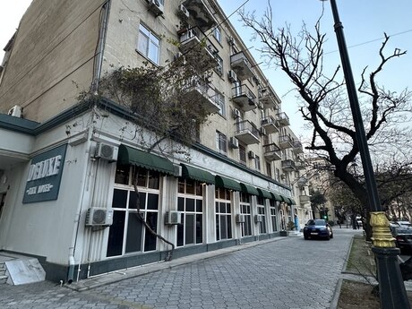 2 otaqlı köhnə tikili - 28 May m. - 80 m²