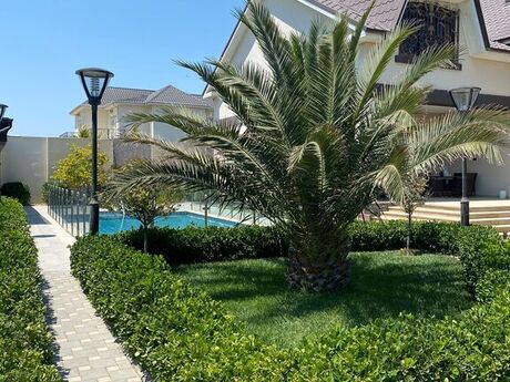 5 otaqlı həyət evi/bağ evi - Şüvəlan q. - 300 m²
