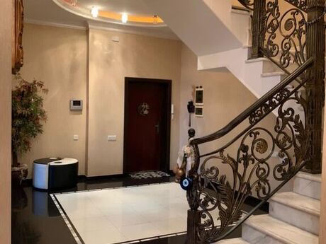 5-комнатная квартира, 400 м², Azadlıq Prospekti: 570 000 ₼ 5
