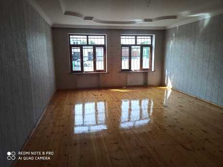 6 otaqlı həyət evi/bağ evi - Gəncə - 146.9 m²