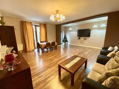 8 otaqlı həyət evi/bağ evi - Səbail r. - 500 m²
