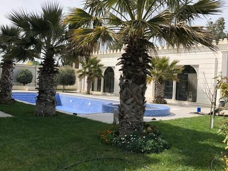 8 otaqlı həyət evi/bağ evi - Şüvəlan q. - 350 m²