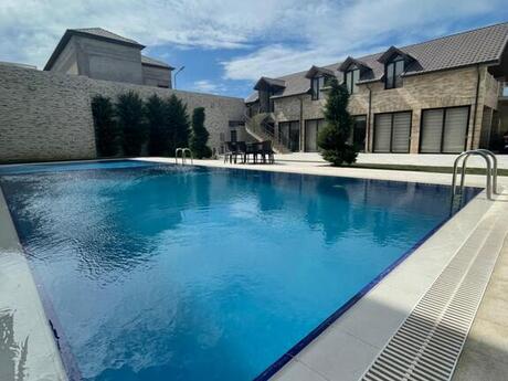 5 otaqlı həyət evi/bağ evi - Şüvəlan q. - 350 m²