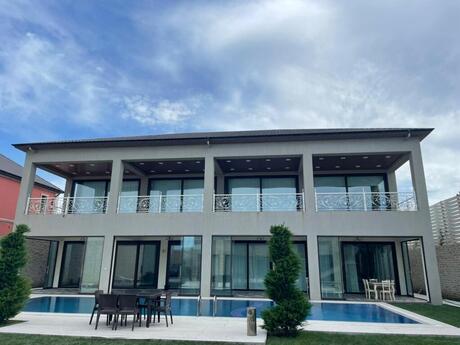 5 otaqlı həyət evi/bağ evi - Şüvəlan q. - 350 m²