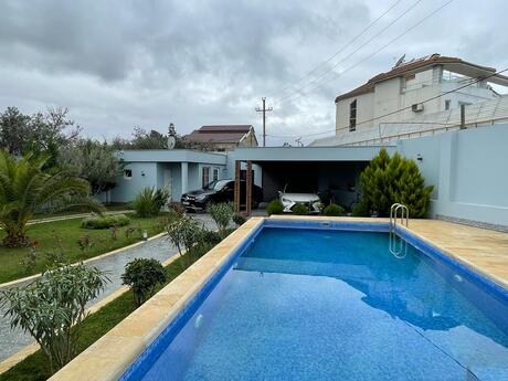4 otaqlı həyət evi/bağ evi - Şüvəlan q. - 150 m²