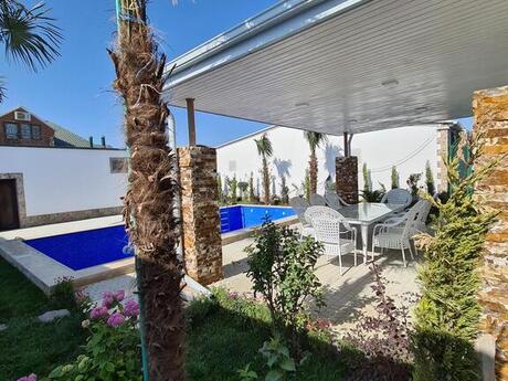 4 otaqlı həyət evi/bağ evi - Türkan q. - 180 m²