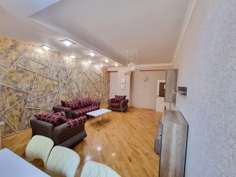 3 otaqlı mənzil, 133 m², Şah İsmayıl Xətai: 350 000 ₼ 2