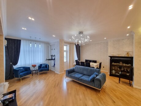 4 otaqlı yeni tikili - İnşaatçılar m. - 204 m²