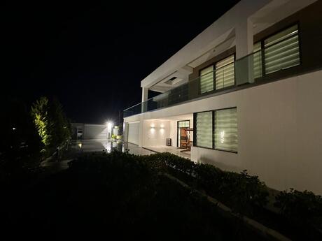 Həyət evi/Bağ evi - Mərdəkan q. - 350 m²
