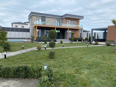 7 otaqlı həyət evi/bağ evi - Mərdəkan q. - 400 m²