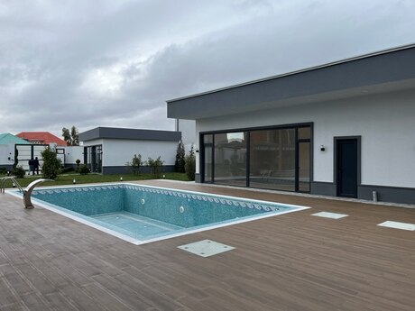 7 otaqlı həyət evi/bağ evi - Mərdəkan q. - 400 m²