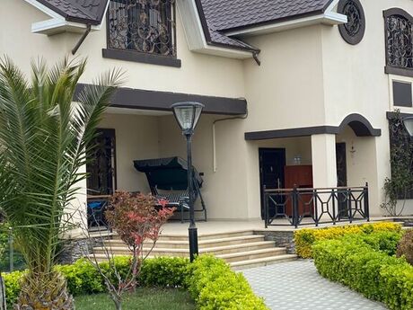 5 otaqlı həyət evi/bağ evi - Şüvəlan q. - 320 m²