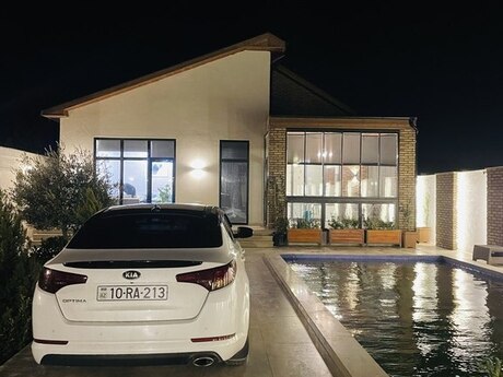 3 otaqlı həyət evi/bağ evi - Mərdəkan q. - 130 m²