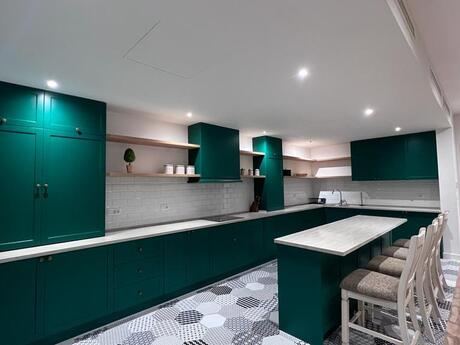 4-room new-build apartment for rent in Port Baku Residence, 220 m², 7 000 AZN/mo, photo 2 / 12