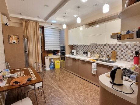 4 otaqlı mənzil, 170 m², Nərimanov: 410 000 ₼ 5