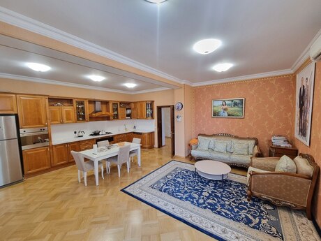 4 otaqlı mənzil, 230 m², Gənclik: 465 000 ₼ 5