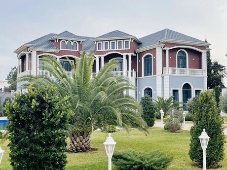 6 otaqlı həyət evi/bağ evi - Mərdəkan q. - 320 m²