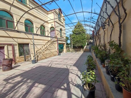 Объявление №3377145 - Баку, пос. Новханы, 6-комн., 450 м²