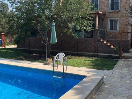 4 otaqlı həyət evi/bağ evi - Mərdəkan q. - 450 m²