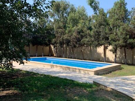 4 otaqlı həyət evi/bağ evi - Mərdəkan q. - 450 m²