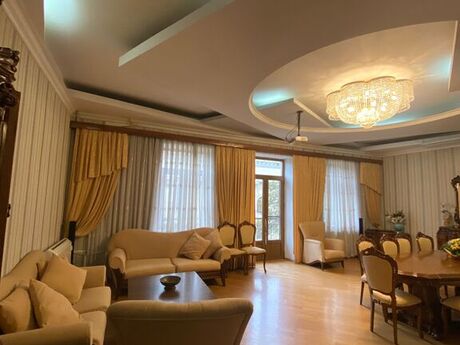 4 otaqlı köhnə tikili - Sahil m. - 195 m²