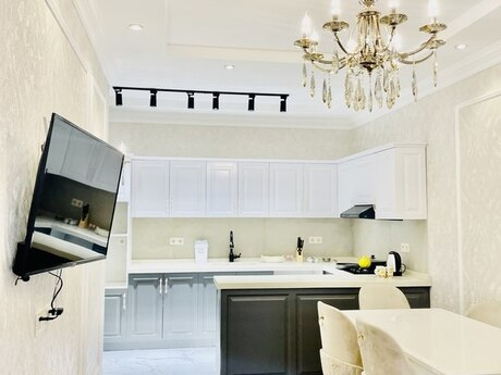 3 otaqlı yeni tikili - Nəriman Nərimanov m. - 90 m²