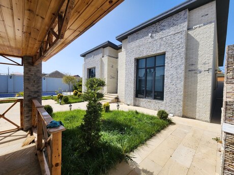4 otaqlı həyət evi/bağ evi - Mərdəkan q. - 200 m²