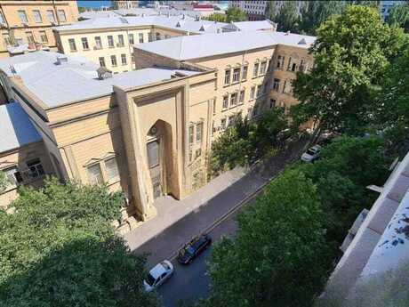 5 otaqlı köhnə tikili - İçəri Şəhər m. - 203 m²