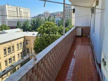 5 otaqlı köhnə tikili - İçəri Şəhər m. - 203 m²