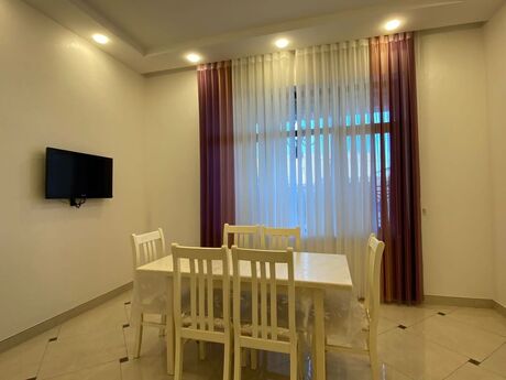 Buzovnada 5 otaqlı həyət evi kirayə verilir, 340 m², 1 500 AZN/ay, şəkil 5 / 12