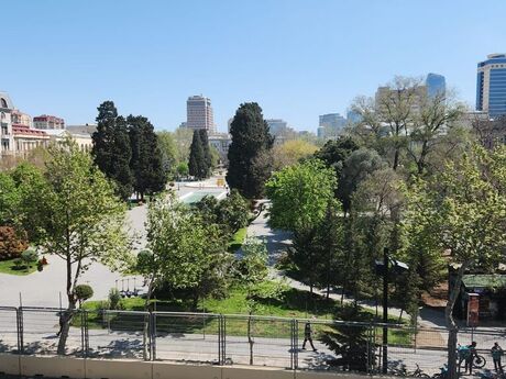 5 otaqlı mənzil, 246 m², Sahil: 2 400 000 ₼ 3