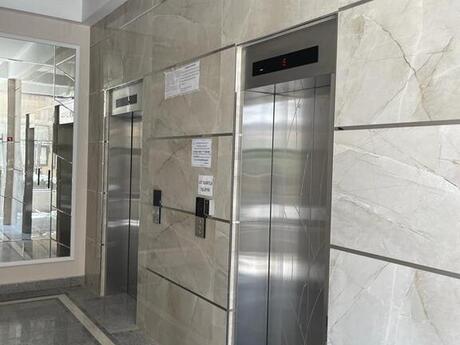 4 otaqlı yeni tikili - 28 May m. - 210 m²