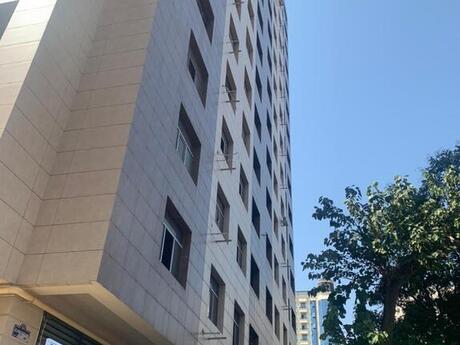 4 otaqlı yeni tikili - 28 May m. - 210 m²