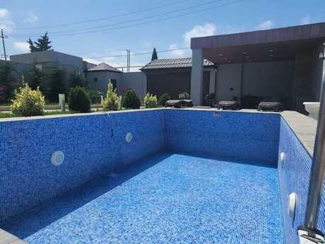 Həyət evi/Bağ evi - Mərdəkan q. - 180 m²
