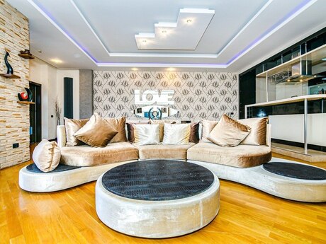 4 otaqlı yeni tikili - 28 May m. - 220 m²