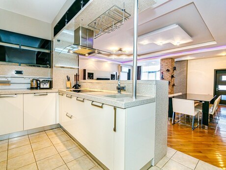 28 Mayda 4 otaqlı mənzil günlük kirayə verilir, 220 m², 90 AZN/gün, şəkil 5 / 12