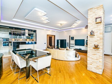 4 otaqlı yeni tikili - 28 May m. - 220 m²
