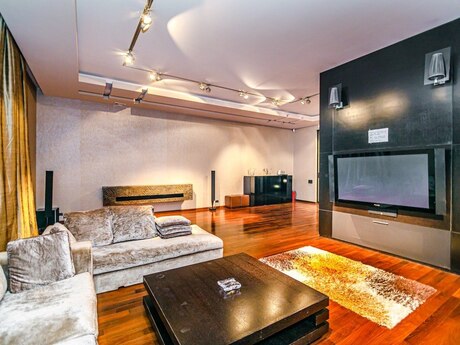 Kirayə 4 otaqlı mənzil, 350 m², Sahil: 250 ₼/ay 5