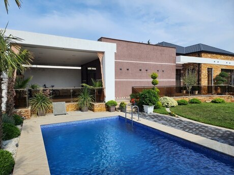 4 otaqlı həyət evi/bağ evi - Mərdəkan q. - 280 m²