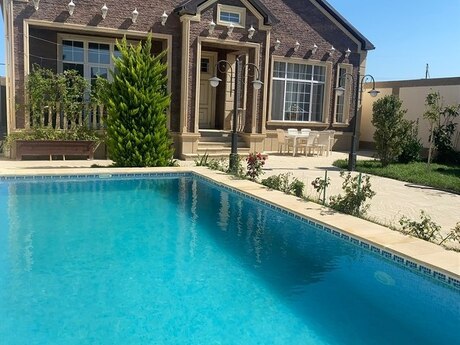 4 otaqlı həyət evi/bağ evi - Mərdəkan q. - 180 m²