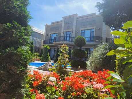 5 otaqlı həyət evi/bağ evi - Mərdəkan q. - 450 m²
