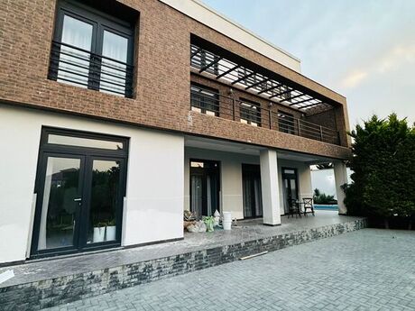5 otaqlı həyət evi/bağ evi - Bilgəh q. - 500 m²