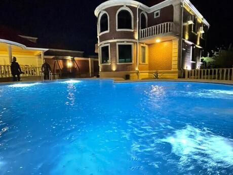5 otaqlı həyət evi/bağ evi - Pirşağı q. - 400 m²