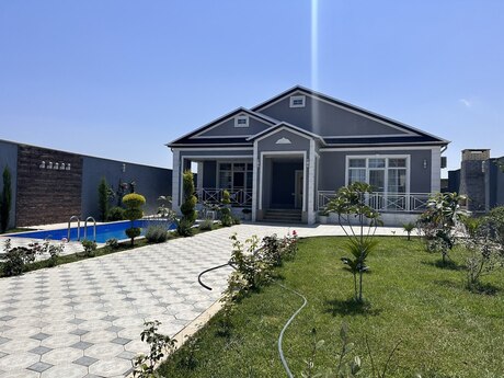 4 otaqlı həyət evi/bağ evi - Mərdəkan q. - 180 m²