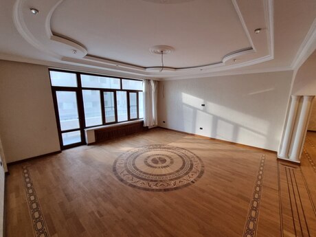 4 otaqlı yeni tikili - Nəsimi r. - 170 m²