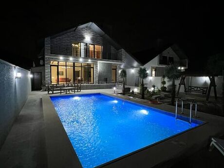 Elan №3593005 - Bakı, Pirşağı q., 5 otaqlı, 250 m²