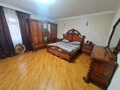3 otaqlı köhnə tikili - Sahil m. - 111 m²