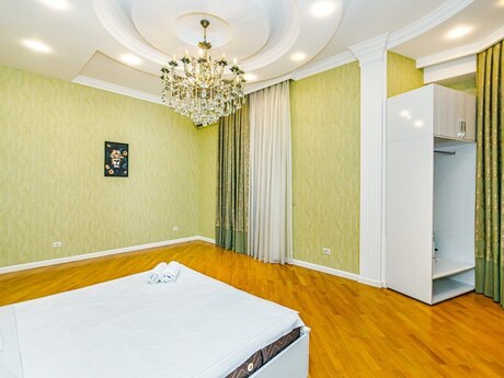 3 otaqlı yeni tikili - Sahil m. - 245 m²